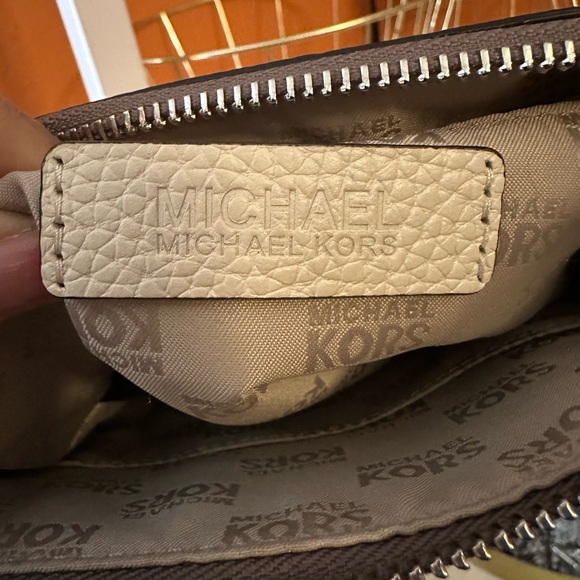 MICHEAL KORS Julia Medium Python Messenger Bag (NWOT) - Picture 9 of 13